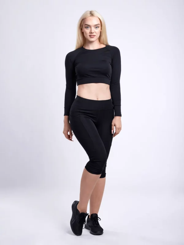 Mid-Rise Capri Fitness Leggings with Side Pockets - Image 3