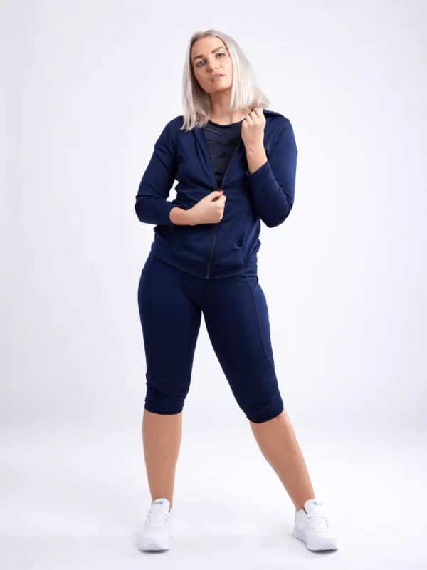 Mid-Rise Capri Fitness Leggings with Side Pockets - Image 24